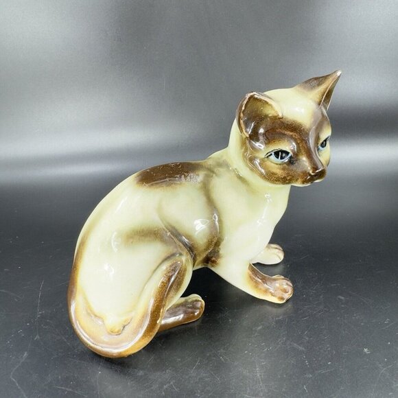 Vintage 1980s Porcelain Siamese Cat Figurine Hand Painted Japan Ceramic Figure - Picture 13 of 16